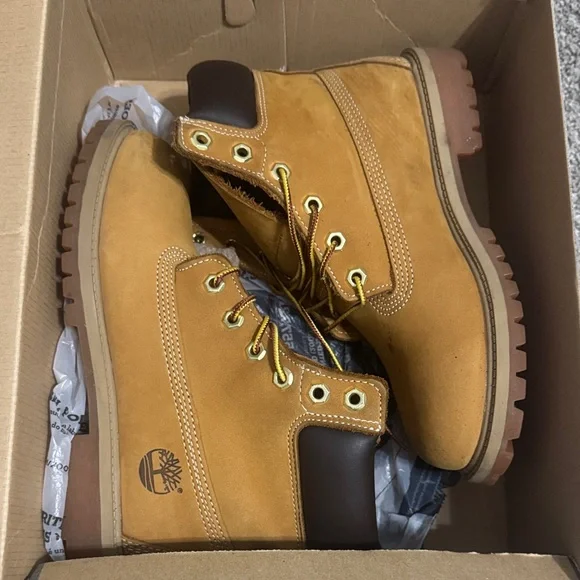 Timberland | Shoes | Timberland Wheat Nubuck Boots With  display picture 2
